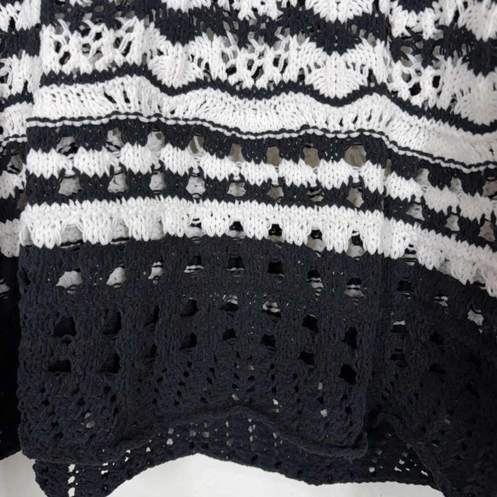 Zara Womens Crochet Open Knit Sweater L Black White Striped Bell Sleeve Crop - Picture 6 of 10